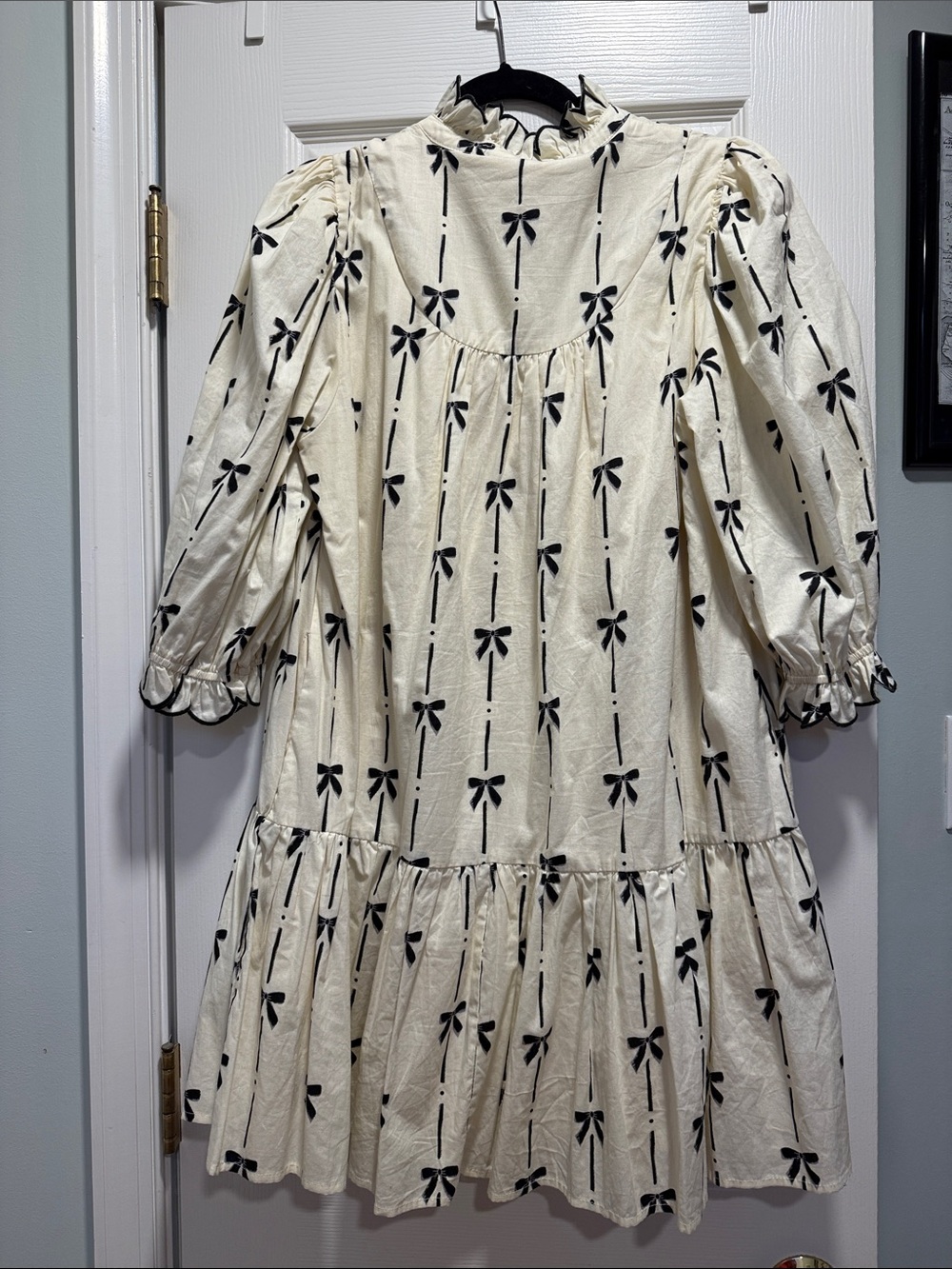 entro Cream Dress with Black Bow Print and Ruffle Collar - Picture 3 of 3